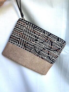 Ann Taylor Large Loft Boho Texture wristlet zipper clutch pouch purse Bag Lk New